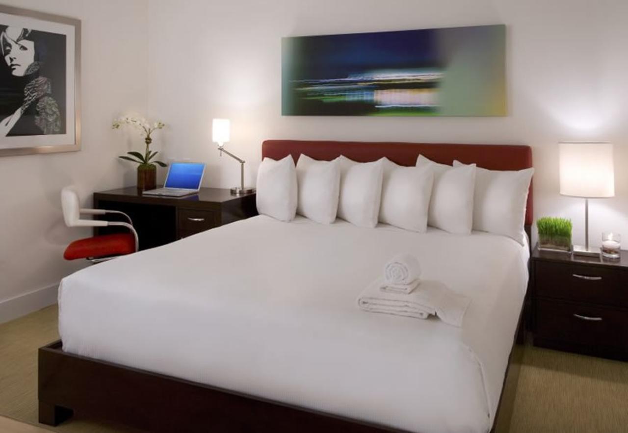 Pacific Inn Eco Central Gurgaon Esterno foto